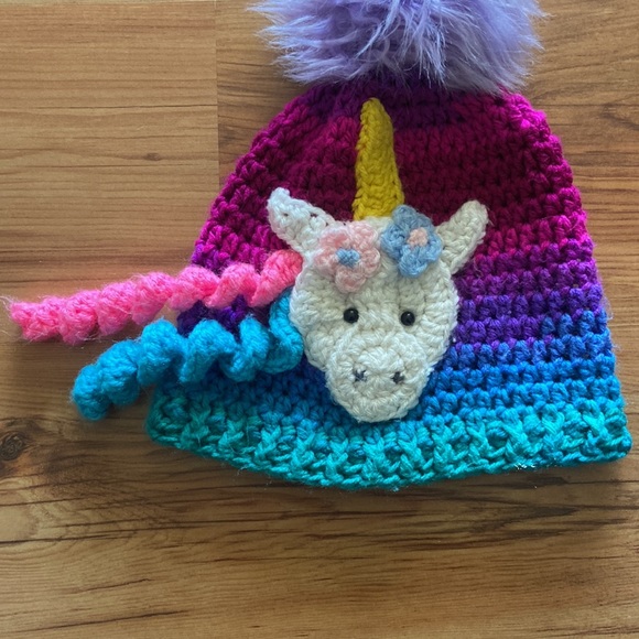 Crotched Unicorn Hat - Picture 3 of 6